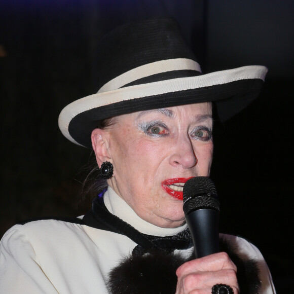 Geneviève de Fontenay - Soirée de remise des prix de la 12ème édition du TROFEMINA (prix décerné à des femmes d'exception) au pavillon Royal à Paris, le 14 octobre 2015.