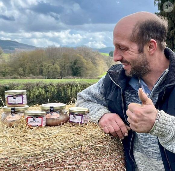 Laurent, ex-candidat emblématique de "L'Amour est dans le pré", immortalisé sur la Toile.