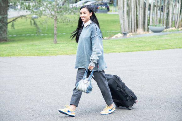 Sakina Karchaoui est également très portée sur la mode et elle le montre régulièrement
 
Sakina Karchaoui - Arrivée des joueuses de l'Equipe de France à Clairefontaine le 3 avril 2023.