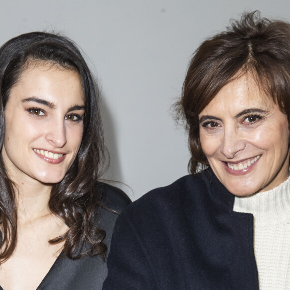 Inès de la Fressange et sa fille Nine Marie d'Urso - People au défilé de mode Haute-Couture printemps-été 2020 "Schiaparelli" à Paris. Le 20 janvier 2020 © Olivier Borde / Bestimage 