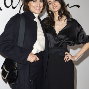 Inès de la Fressange et sa fille Nine Marie d'Urso - People au défilé de mode Haute-Couture printemps-été 2020 "Schiaparelli" à Paris. Le 20 janvier 2020 © Olivier Borde / Bestimage 