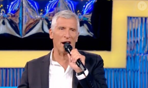 Nagui sur le plateau de "N'oubliez pas les paroles" ce mercredi 9 août 2023.