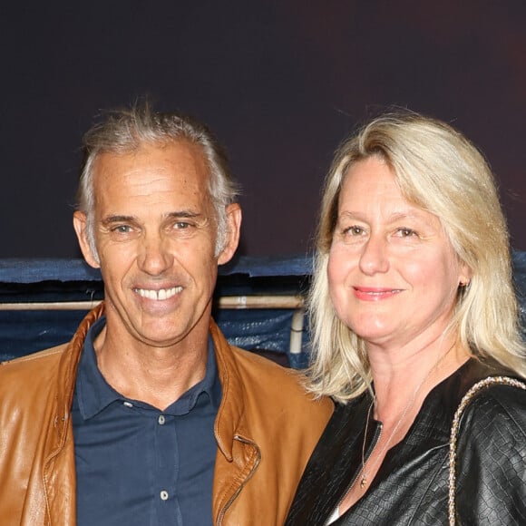 Heureusement Paul va pouvoir compter sur Luana, sa femme, toujours à ses côtés.
Paul et Luana Belmondo - Première du film "Indiana Jones et le Cadran de la destinée" au cinéma Le Grand Rex à Paris le 26 juin 2023. © Coadic Guirec/Bestimage