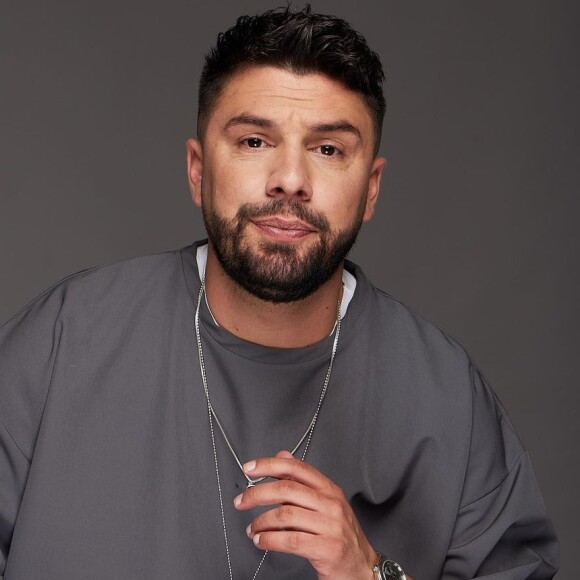 Kevin Guedj prend la pose sur Instagram.