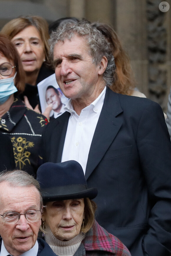 Gérard Leclerc à la sortie des obsèques d'Emmanuel de La Taille en la basilique Sainte-Clotilde de Paris, France, le 22 octobre 2021.