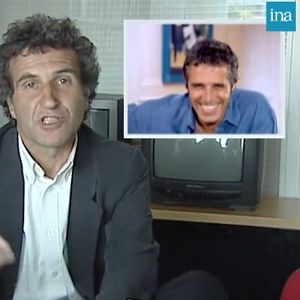 En 2003, alors qu'il était invité dans l'émission Thé ou Café, le chanteur avait eu le droit à une vidéo surprise enregistrée par son frère.
En 2003, Julien Clerc rendait hommage à son frère Gérard Leclerc dans "Thé ou Café".