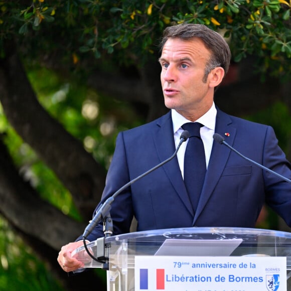 Emmanuel Macron a prononcé un discours de 13 minutes
Le président Emmanuel Macron et sa femme Brigitte assistent à la cérémonie du 79ème anniversaire de la libération de la ville de Bormes-les-Mimosas le 17 août 2023. © Philippe Magoni / Pool / Bestimage 