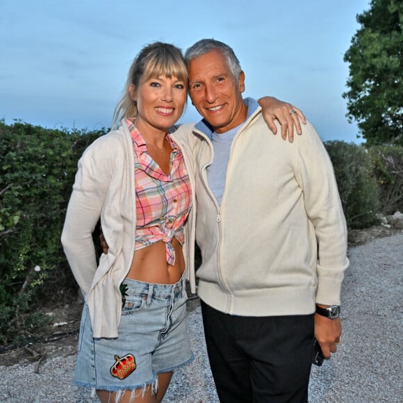 Pièce dans laquelle Mélanie Page tient un rôle.
Mélanie Page et son mari Nagui durant la soirée de clôture de la 1ere édition du festival Les Théâtrales d'Eze en plein air à l'oppidum du Col d'Eze avec la pièce "Brexit sentimental", le 8 août 2023. © Bruno Bebert / Bestimage 