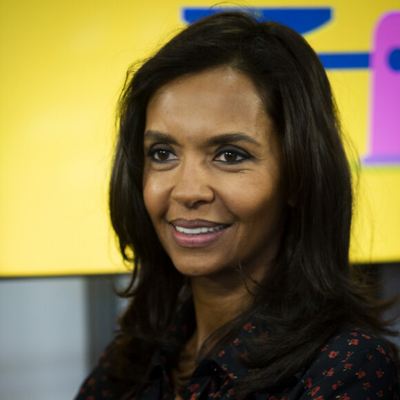 "Elle m'a dit que j'étais folle, alors que moi je voulais un peu de gaieté dans l'émission", a-t-elle expliqué à Nous Deux.
Karine Le Marchand (marraine de la CNDP (Commission nationale du débat public) et animatrice de lémission "L'amour est dans le pré") au 57ème salon International de l'Agriculture au parc des expositions de la porte de Versailles à Paris, France, le 23 février 2020. © Jean-Baptiste Autissier/Panoramic/Bestimage