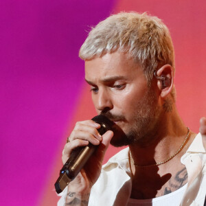 Exclusif - M. Pokora (Matt Pokora) chante son tube "Qui on est" - Enregistrement de l'émission "Les 20 chansons préférées 2022", diffusée le 5 janvier 2023 sur M6 © Christophe Clovis / Bestimage