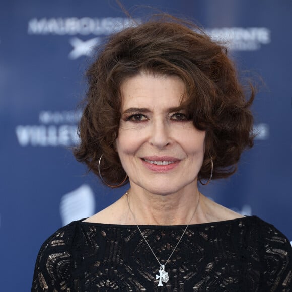 Fanny Ardant - Arrivées sur le tapis bleu de la 16ème édition du festival du film francophone de Angoulême le 24 août 2023. © Coadic Guirec / Bestimage 