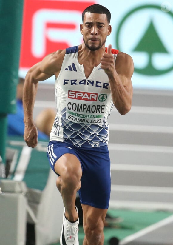 Ce dernier est spécialiste du triple saut et il est notamment champion d'Europe de sa discipline en 2014

Benjamin Compaore : Championnats d'Europe en Salle à Istanbul le 3 mars 2023 - Photo Laurent Lairys / Panoramic / Bestimage