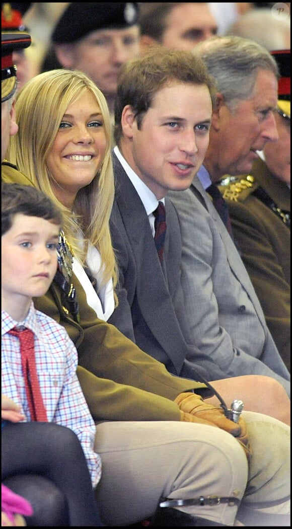 Chelsy Davy et le prince William - Le prince Harry avec l'armée britannique, remise de médailles après le retour d'Afghanistan.