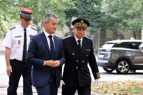 Ses enfants le suivent partout
Gérald Darmanin, ministre de l'Intérieur et des Outre-Mer, sur le site de l'ancienne caserne militaire de Libourne en Gironde, le 2 Août 2023 pour y annoncer l'ouverture d'une unité de la Sécurité civile. © Jean-Marc Lhomer/Bestimage