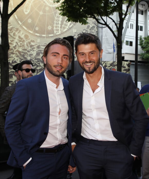 Christophe Beaugrand et son mari Ghislain Gerin aux arrivées de la 10ème édition du "Global Gift Gala" à l'hôtel Four Seasons George V à Paris, le 3 juin 2019. © Denis Guignebourg/Bestimage 