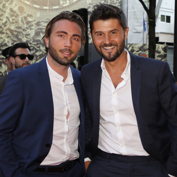 Christophe Beaugrand et son mari Ghislain Gerin aux arrivées de la 10ème édition du "Global Gift Gala" à l'hôtel Four Seasons George V à Paris, le 3 juin 2019. © Denis Guignebourg/Bestimage 