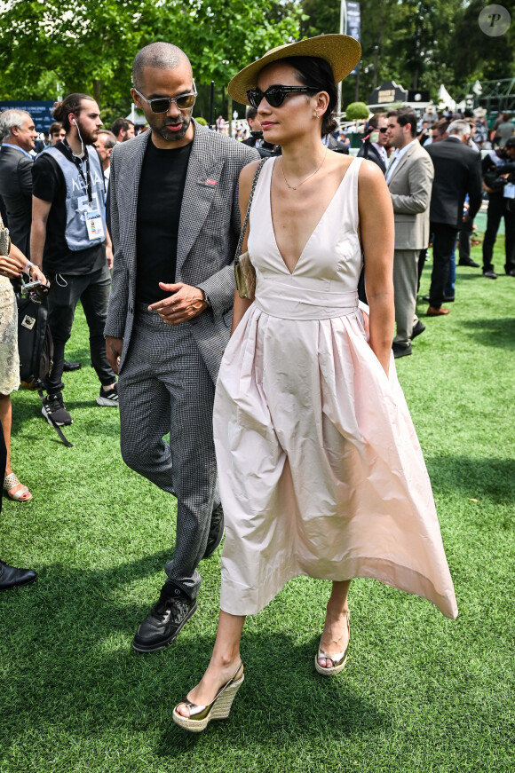 Tony Parker et sa compagne Alizé Lim au photocall de la 174ème édition du Prix de Diane Longines à l'hippodrome de Chantilly, France. © Matthieu Mirville/Bestimage