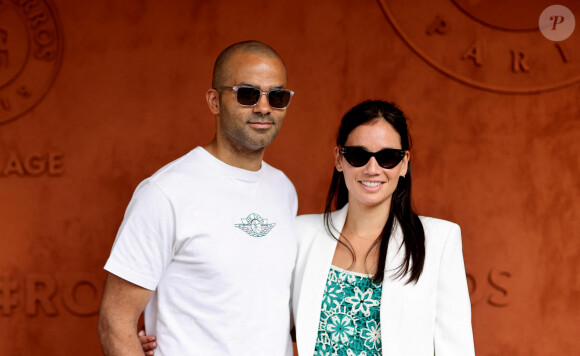 Tony Parker et sa compagne Alizé Lim au village lors des Internationaux de France de tennis de Roland Garros 2023, à Paris, France, le 11 juin 2023. © Jacovides-Moreau/Bestimage