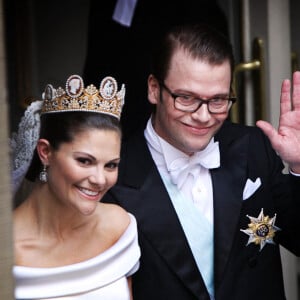 La princesse Victoria et le prince Daniel de Suède lors de leur mariage le 19 juin 2010. Photo Gustav Mårtensson