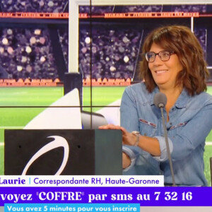 Estelle Denis sur le plateau d'"Estelle Midi" sur RMC.