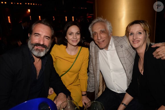 Exclusif - Jean Dujardin, sa compagne Nathalie Péchalat, Gérard Darmon et sa femme Christine lors de l'after party du film "Chacun sa vie" à L'Arc à Paris, France, le 13 mars 2017.