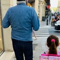 PHOTO Gérard Darmon avec sa dernière fille, Léna, 6 ans : adorablement prête pour la rentrée