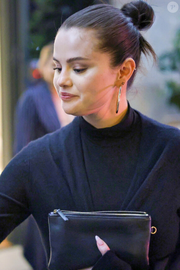 Selena Gomez était également en tribunes pour admirer les prouesses de Lionel Messi
 
Exclusif - Selena Gomez à la sortie d'une soirée à l'hôtel Cheval Blanc à Paris. Le 31 mai 2023