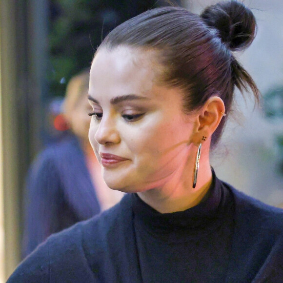 Selena Gomez était également en tribunes pour admirer les prouesses de Lionel Messi
 
Exclusif - Selena Gomez à la sortie d'une soirée à l'hôtel Cheval Blanc à Paris. Le 31 mai 2023