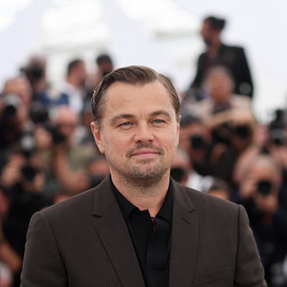 Les stars étaient nombreuses pour ce match, à commencer par Leonardo DiCaprio
 
Leonardo DiCaprio au photocall du film "Killers Of The Flower Moon" lors du 76ème Festival International du Film de Cannes, au Palais des Festivals à Cannes, France, le 21 mai 2023. © Jacovides-Moreau/Bestimage