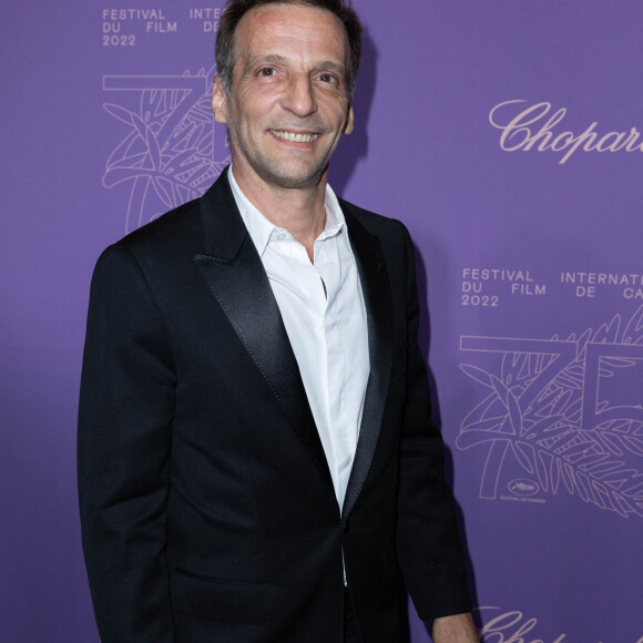 L'acteur et réalisateur est gravement blessé depuis un accident de moto ce week-end.
Mathieu Kassovitz - Photocall du dîner du 75ème Festival International du Film de Cannes. Le 24 mai 2022 © Olivier Borde / Bestimage 