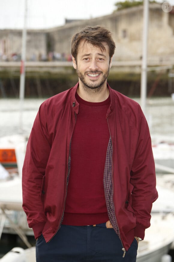 Benjamin Bourgois de "Un si grand soleil" - Photocall lors du Festival de la Fiction de La Rochelle. Le 18 septembre 2021 © Christophe Aubert via Bestimage