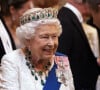 Et de leur laisser le souvenir de son humour mordant.
La reine Elisabeth II d'Angleterre reçoit les membres du corps diplomatique à Buckingham Palace, le 11 décembre 2019. 