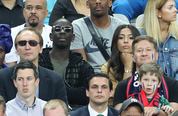 Mamadou Sakho et sa femme Majda, Mélanie da Cruz (les anges 8) au match d'ouverture de l'Euro 2016, France-Roumanie au Stade de France, le 10 juin 2016. © Cyril Moreau/Bestimage