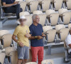Raymond Domenech s'éclate avec Merlin 

Exclusif - Raymond Domenech et son fils Merlin - 2ème édition du Greenweez Paris Premier Padel Major au stade Roland Garros à Paris. © Marc Ausset-Lacroix/Bestimage