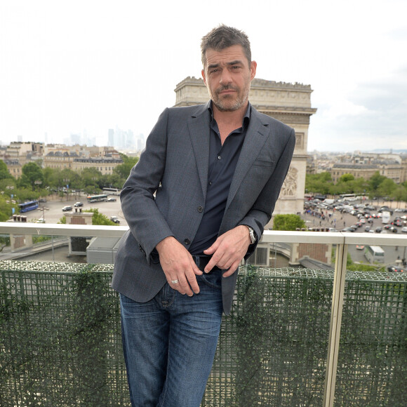 avant de tomber amoureux à Ajaccio.
Exclusif - Thierry Neuvic - Lors du 5ème Champs Elysées FIlm Festival à Paris, le 14 juin 2016. © CVS-Veeren/Bestimage (No Web No Blog pour La Belgique et la Suisse)