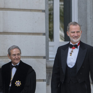 Le roi Felipe VI d'Espagne arrive à l'ouverture de l'année judiciaire 2023/2024, dans la salle plénière de la Cour suprême à Madrid, le 7 septembre 2023.