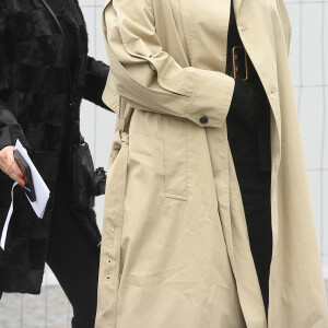 Isabelle Adjani - Célébrités au défilé Dior Collection Femme Prêt-à-porter Printemps/Eté 2023 lors de la Fashion Week de Paris, France, le 27 septembre 2022. © Giancarlo Gorassini/Bestimage 