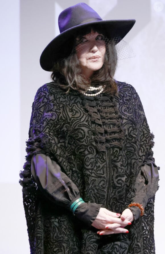 Isabelle Adjani à la soirée de présentation du téléfilm "Diane de Poitiers" lors de la 24ème édition du Festival de la Fiction TV de La Rochelle, France, le 16 septembre 2022. © Christophe Aubert/Bestimage 