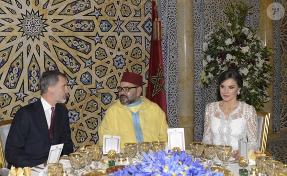 Il se trouvait potentiellement en France, où il se fait soigner contre la sarcoïdose.
Le roi Felipe VI et la reine Letizia d'Espagne - Dîner d'honneur organisé au Palais Royal de Rabat, par le roi Mohammed VI et les membres de la famille royale dans le cadre de leur voyage officiel au Maroc, le 13 février 2019.