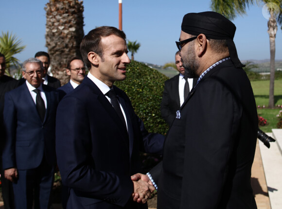 La sarcoïdose, ou maladie de Besnier-Boeck-Schaumann, est un trouble inflammatoire du système immunitaire.
Le roi Mohammed VI du Maroc accueille Emmanuel Macron à l'aéroport de Tanger, Maroc, le 15 novembre 2018. © Marwane Sobai/Bestimage