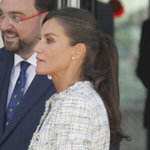 La reine Letizia a fait une apparition très remarquée dans les Asturies.
La reine Letizia arrive pour présider l'ouverture d'une classe de formation professionnel au Centre de communication, Image et son (CISLAN), Langreo, Asturies. © Jorge Peteiro / Europa Press / Bestimage