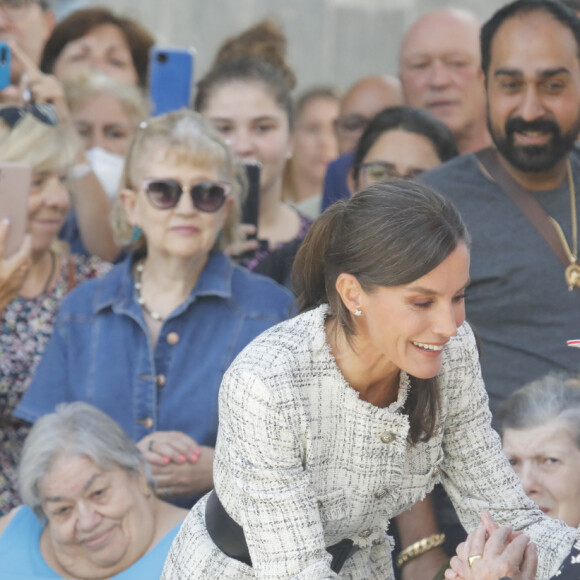 Elle en a profité pour rencontrer du public.
La reine Letizia arrive pour présider l'ouverture d'une classe de formation professionnel en 2024 au Centre de communication, Image et son (CISLAN), 13 septembre 2023, Langreo, Asturies. © Jorge Peteiro / Europa Press / Bestimage 