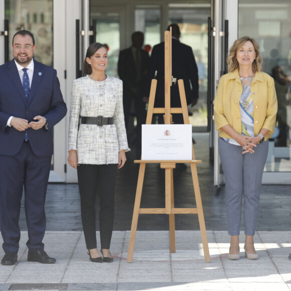 La reine Letizia arrive pour présider l'ouverture d'une classe de formation professionnel en 2024 au Centre de communication, Image et son (CISLAN), 13 septembre 2023, Langreo, Asturies. © Jorge Peteiro / Europa Press / Bestimage