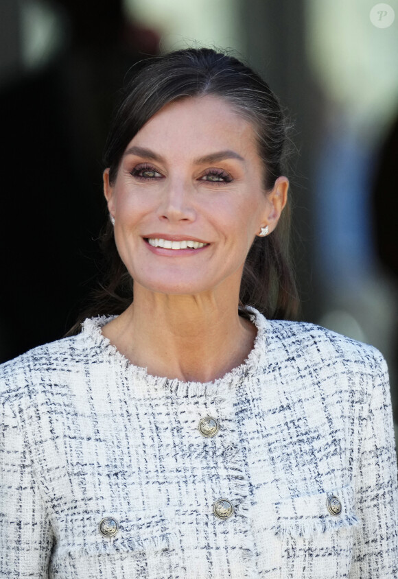 La reine Letizia d'Espagne préside avec les étudiants l'ouverture du Cours de Formation Professionnelle 2023/2024 au Centre de Formation Professionnelle Intégrée en Communication, Image et Son (CISLAN) à Langreo, Asturies, Espagne, le 13 septembre 2023 