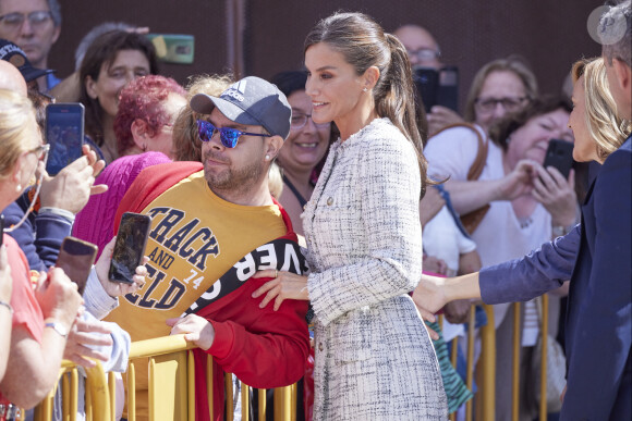 La reine Letizia d'Espagne préside avec les étudiants l'ouverture du Cours de Formation Professionnelle 2023/2024 au Centre de Formation Professionnelle Intégrée en Communication, Image et Son (CISLAN) à Langreo, Asturies, Espagne, le 13 septembre 2023. © Action Press/Bestimage 