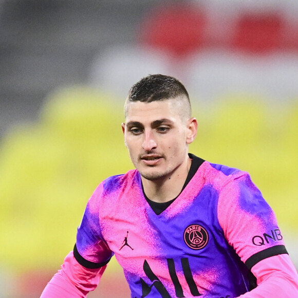 Marco Verratti (PSG) - Match de football en ligue 1 Uber Eats : Le Paris Saint-Germain (PSG) bat Lyon 4 à 2 au Groupama Stadium à Décines-Charpieu le 21 mars 2021. Au cours de ce match, Kylian Mbappé passe la barre des cent buts en ligue 1. Il en inscrit deux en 50 minutes de jeu. © JB Autissier / Panoramic / Bestimage