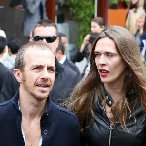Calogero et Marie bastide à Roland Garros. Le 10 juin 2012.