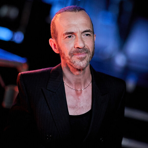 Une histoire qu'il a pris beaucoup de temps à raconter à ses 4 enfants.
Exclusif - Calogero - Backstage - Enregistrement de l'émission "Avec Florent, tout le monde ELA" à La Seine Musicale à Paris. © Cyril Moreau-Dominique Jacovides / Bestimage 