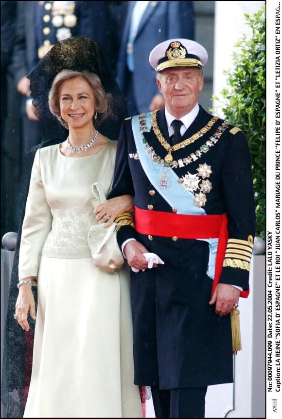 Le roi Juan Carlos et la reine Sofia d'Espagne - Mariage du prince Felipe d'Espagne et de Letizia Ortiz à Madrid, 22 mai 2004.