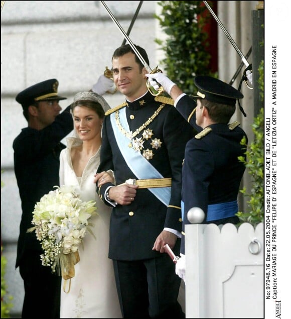 Letizia Ortiz et le prince Felipe - Mariage du prince Felipe d'Espagne et de Letizia Ortiz à Madrid, 22 mai 2004.